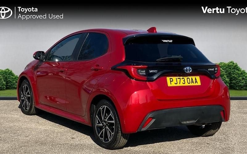 Used Toyota Yaris Hybrid Design 116 HP (85 kW) 2026 Hatchback