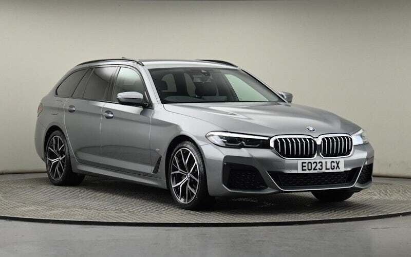Skyscraper grey Used 2023 BMW 520 M Sport Estate | £29,000 (Fair price) - Image 1/4