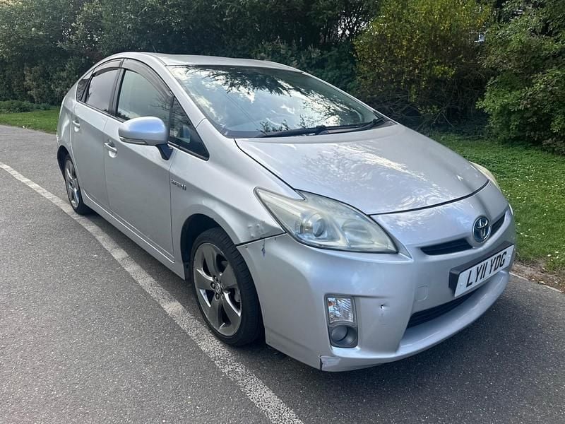 Used Toyota Prius T4 2015 Silver Hatchback