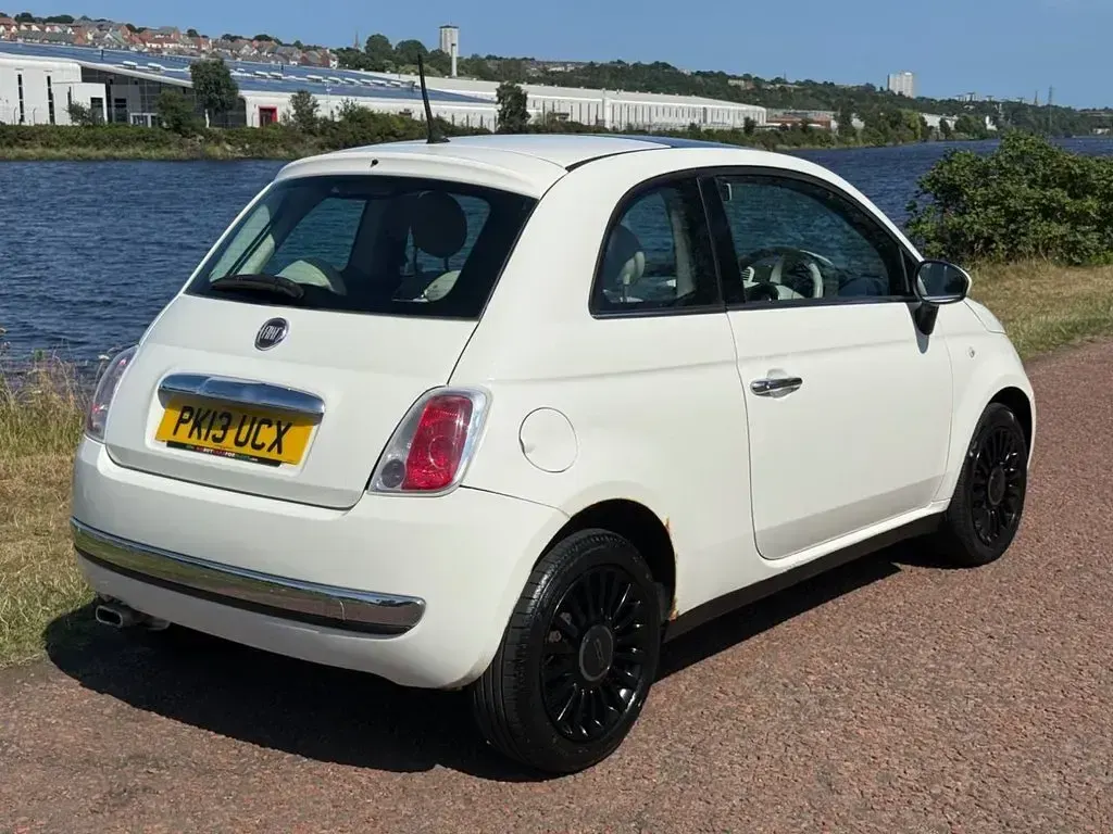 Used Fiat 500 Lounge 69 HP (50 kW) 2013 White Hatchback