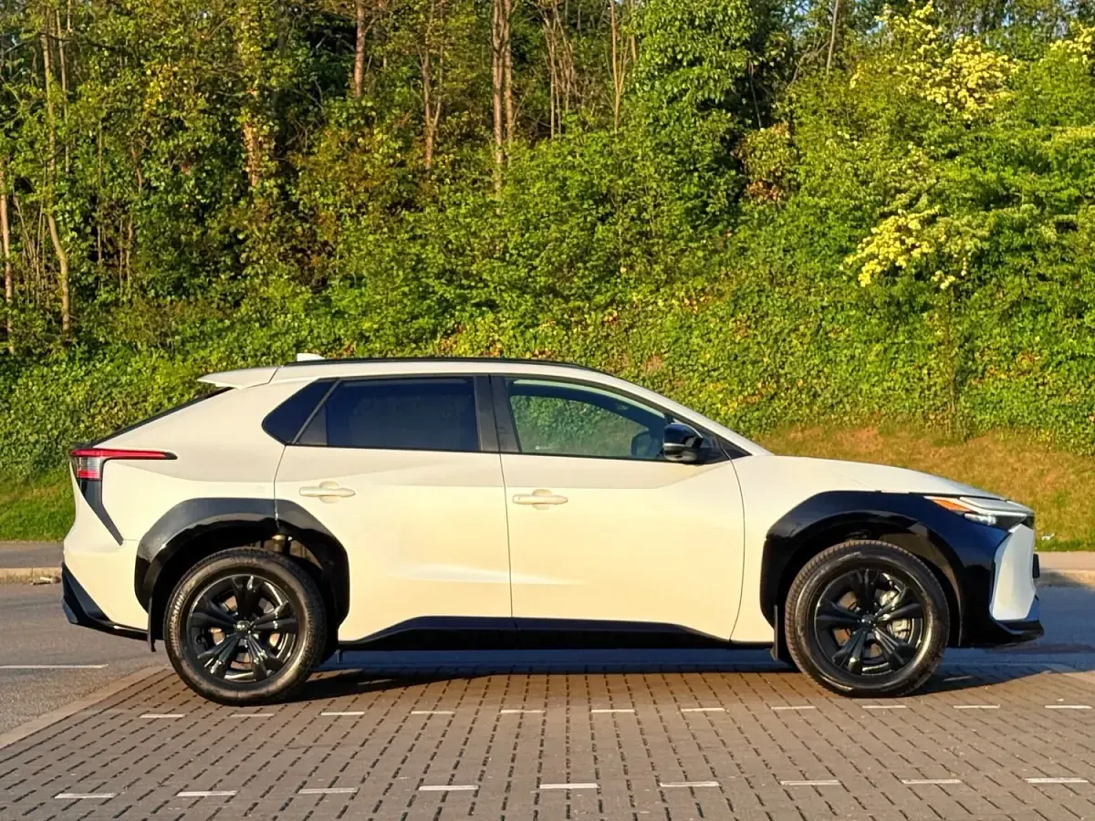 Usado Toyota bZ4X 150 kW (204 CV) 2024 Blanco SUV
