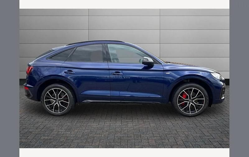 Used Audi Q5 Sportback Advanced 265 HP (194 kW) 2022 Blue SUV