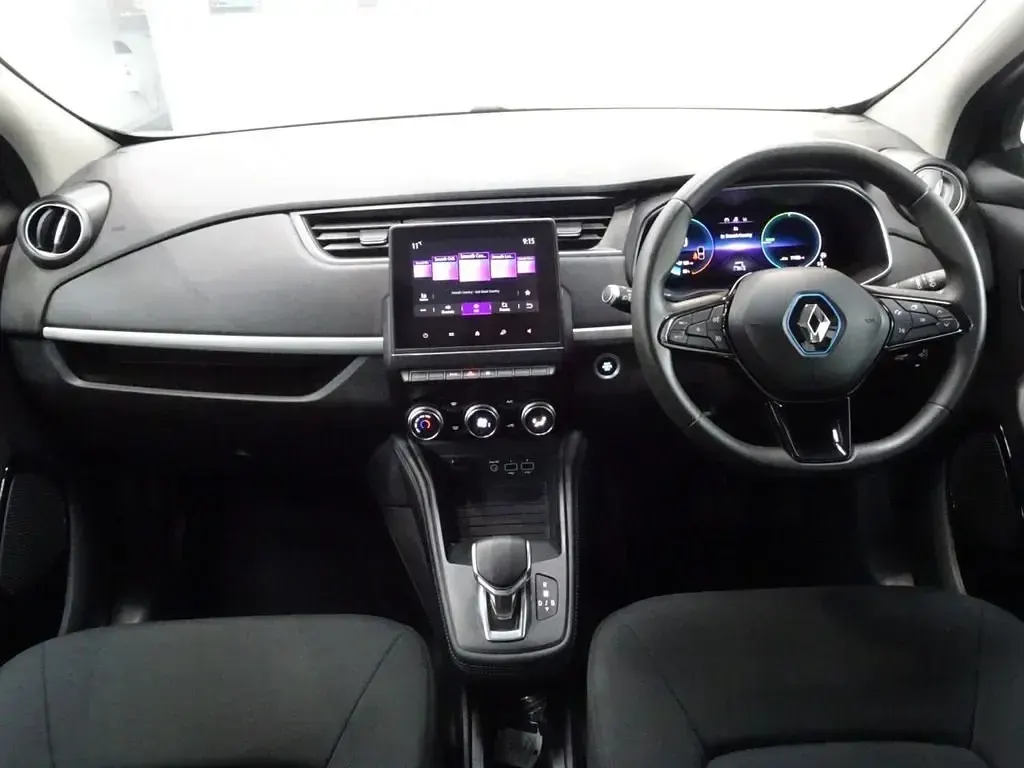 Usado Renault Zoe Play 78 kW (107 CV) 2020 Gris Utilitario