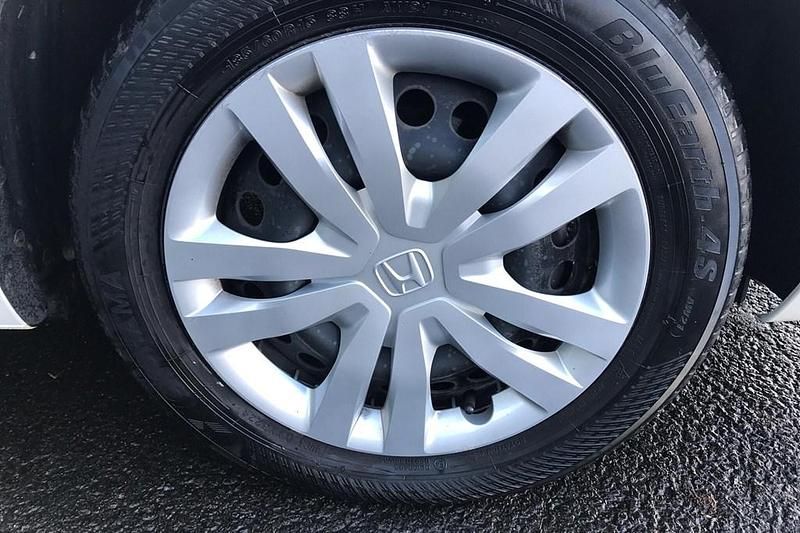 Used Honda Jazz SE 2023 White Hatchback