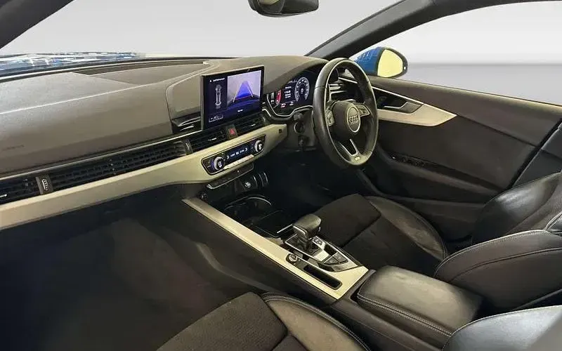 Used Audi A4 S-Line 163 HP (119 kW) 2020 Blue Estate