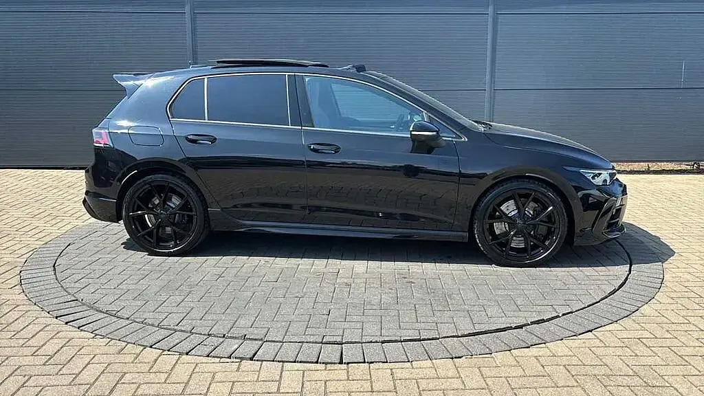 Used VW Golf VIII Black Edition 333 HP (244 kW) 2025 Black Hatchback