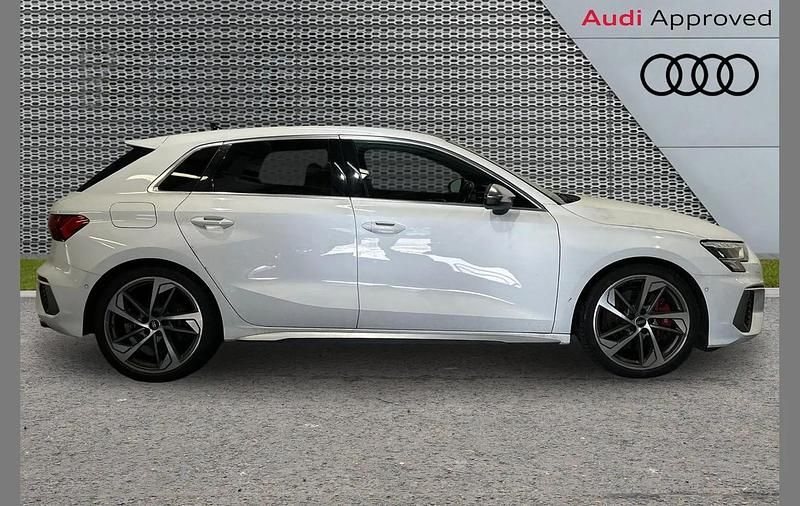 Used Audi S3 Sportback Comfort 306 HP (225 kW) 2020 White Hatchback