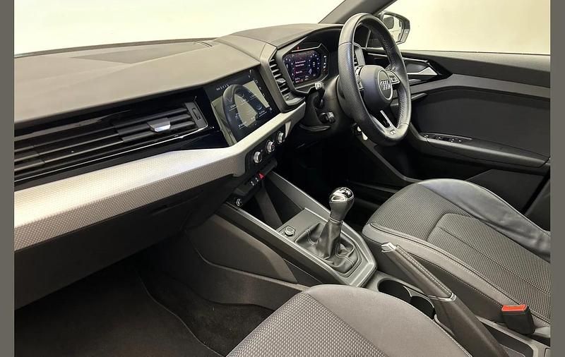 Used Audi A1 S-Line 94 HP (69 kW) 2022 Black Hatchback