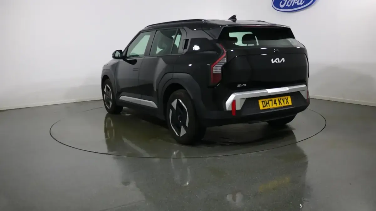 Used Kia EV3 Air 147 kW (201 HP) 2025 Black SUV
