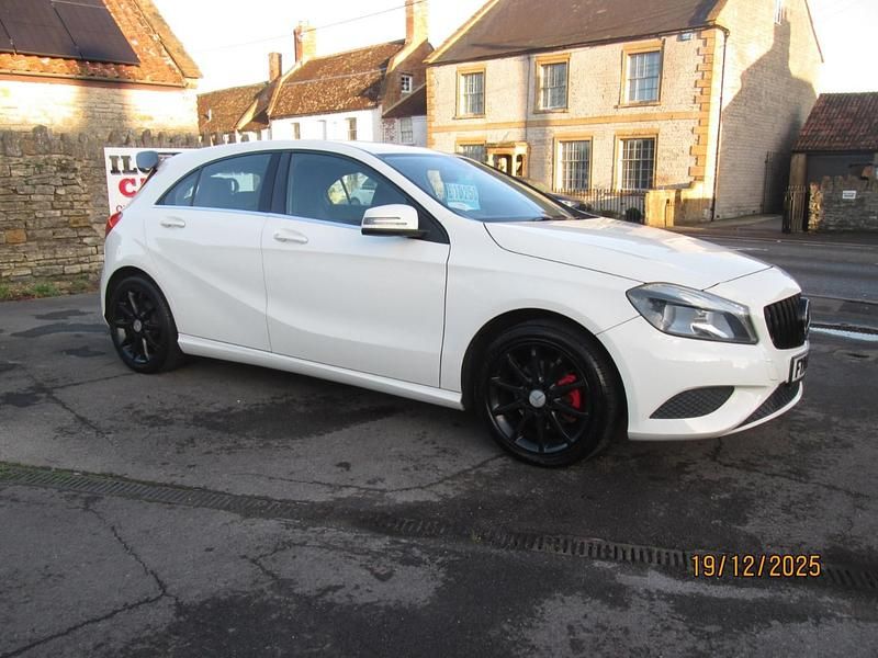 Used Mercedes A200 156 HP (114 kW) 2014 White Hatchback