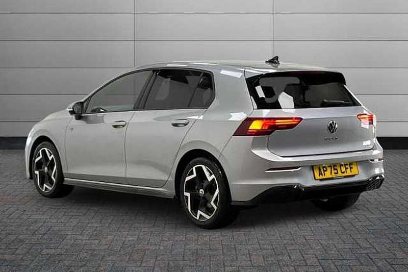 Used VW Golf VIII R-line 150 HP (110 kW) 2026 Oyster silver Hatchback