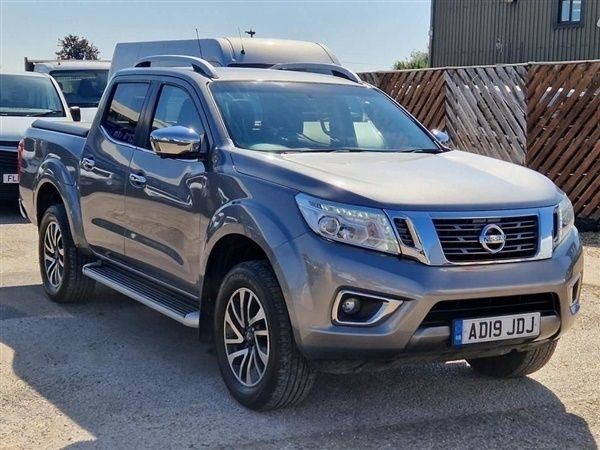 Grey Used 2019 Nissan Navara Tekna Pickup | £16,799 (Fair price) - Image 1/1