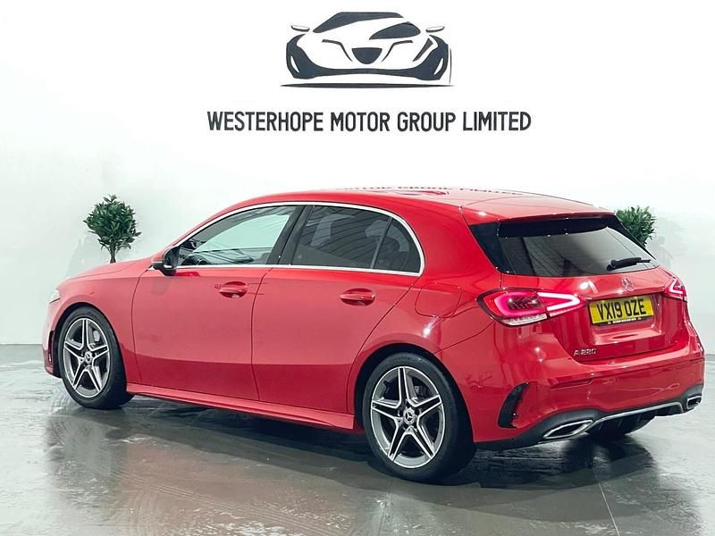 Used Mercedes A220 Executive 190 HP (139 kW) 2019 Red Hatchback