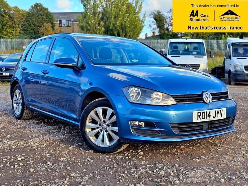 Blue Used 2014 VW Golf VII SE Hatchback | £9,488 (Fair price) - Image 1/4