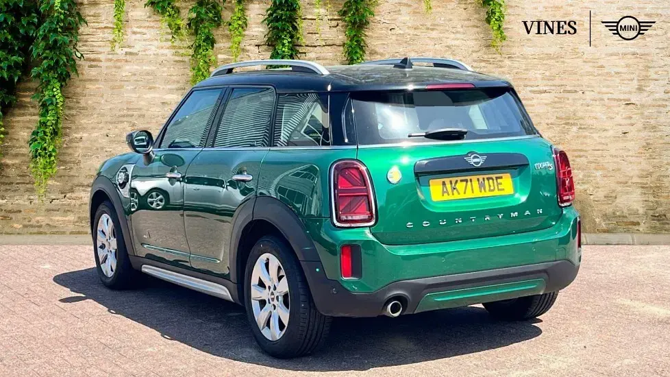 Used Mini Cooper S Countryman Classic 219 HP (161 kW) 2022 Green SUV