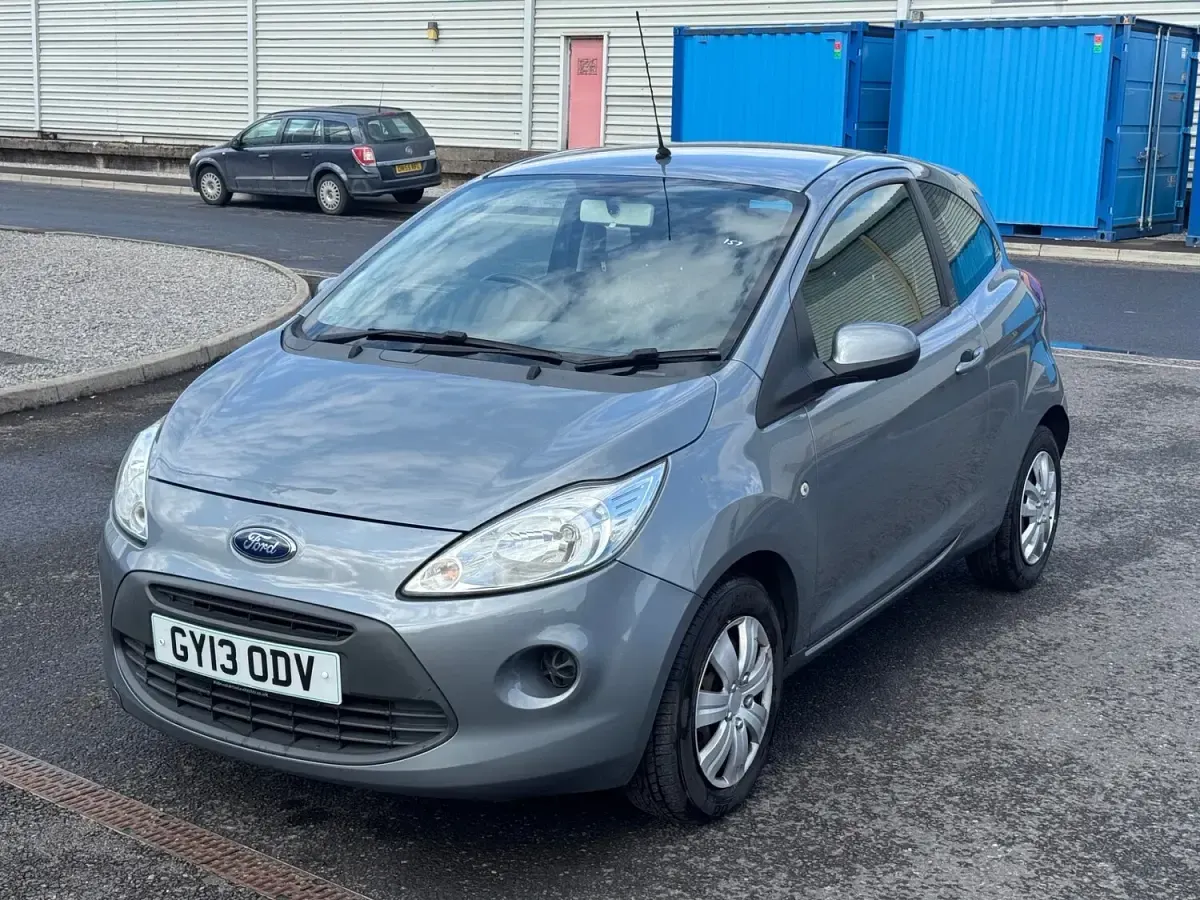 Used Ford Ka 69 HP (50 kW) 2013 Silver Hatchback