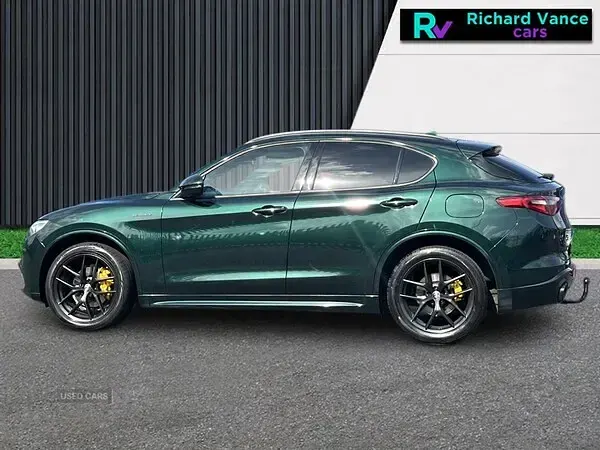Used Alfa Romeo Stelvio Veloce 280 HP (205 kW) 2021 Green SUV