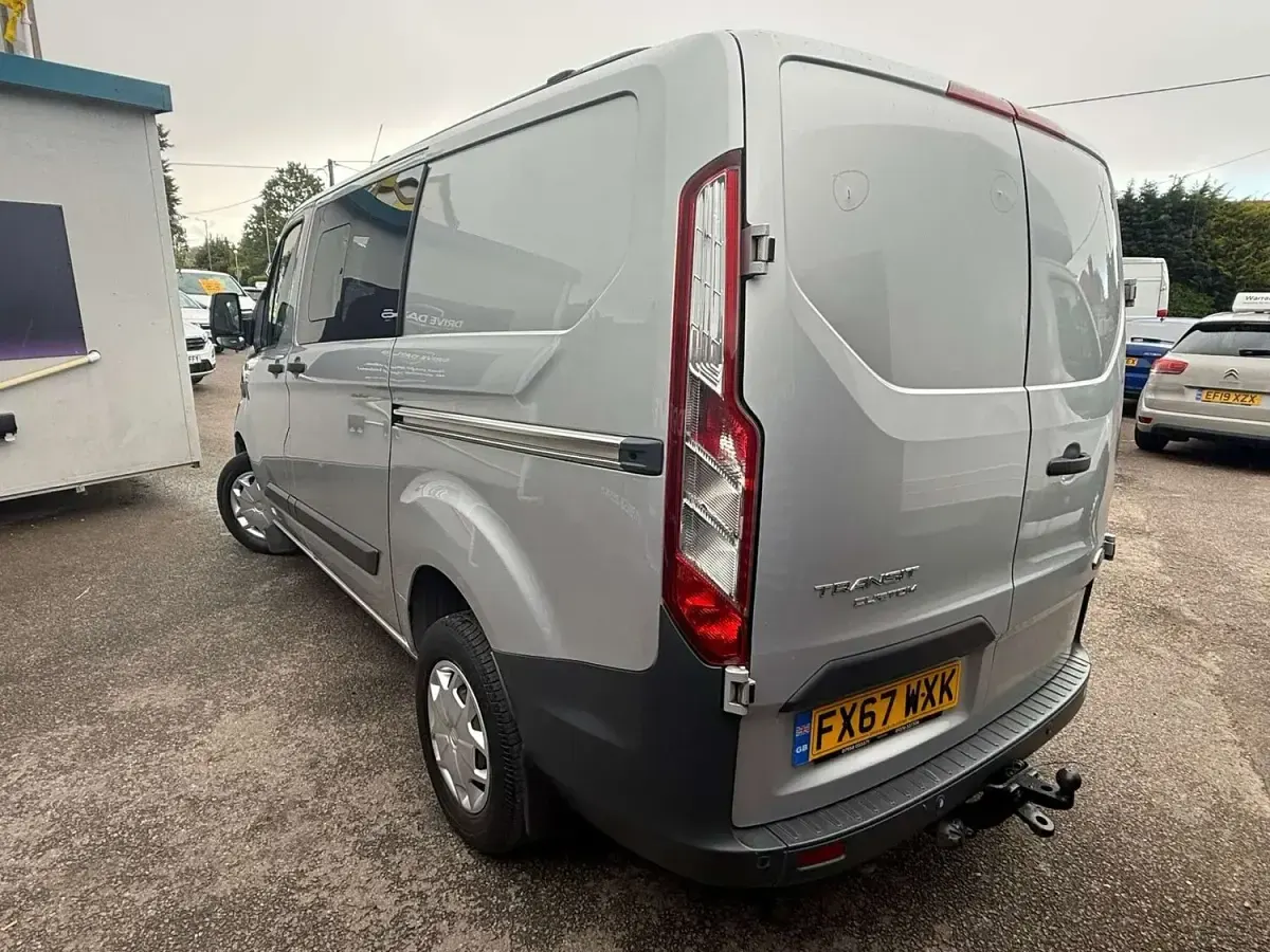 Used Ford Transit Custom Trend 105 HP (77 kW) 2017 Silver Van