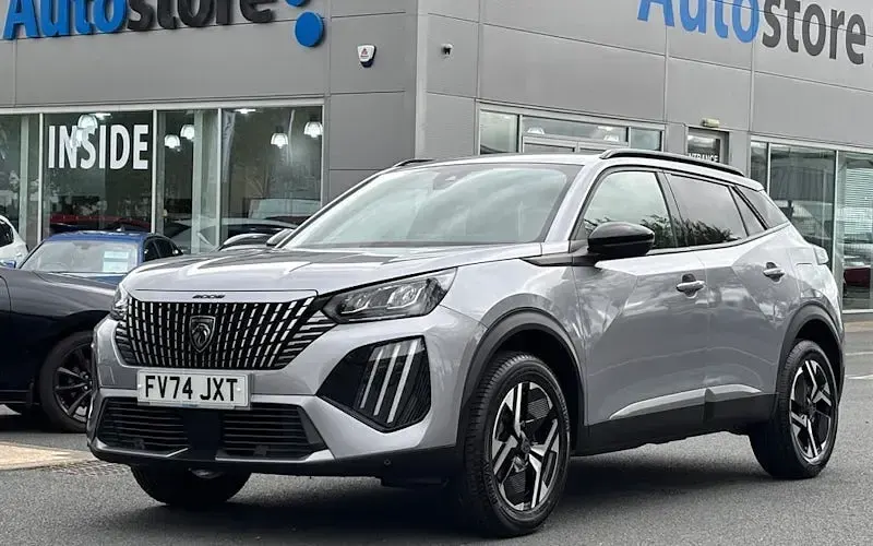 Second-hand Peugeot 2008 Allure 131 CP (96 kW) 2024 SUV