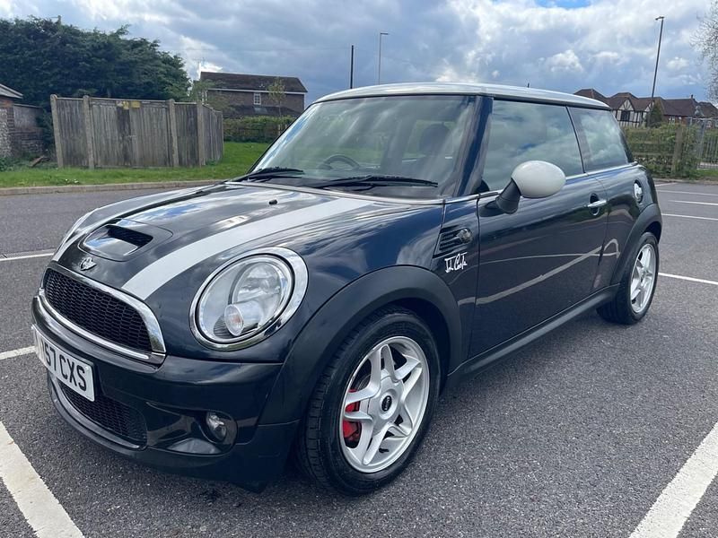 Begagnad Mini Cooper S Hatch 2007 Svart Halvkombi