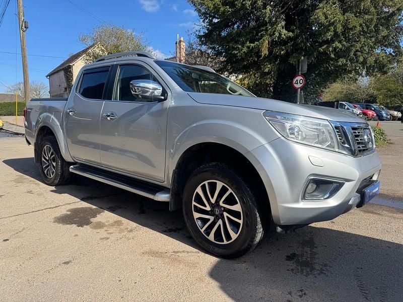Used Nissan Navara Tekna 2017 Silver Pickup