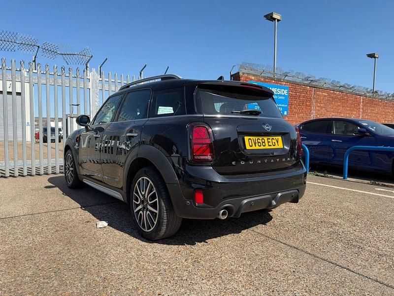 Usado Mini Cooper D 150 HP (110 kW) 2018 Preto Citadino