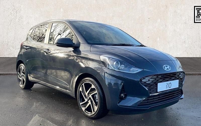 New 2026 Hyundai i10 Premium Hatchback | £17,600 (Fair price) - Image 1/3