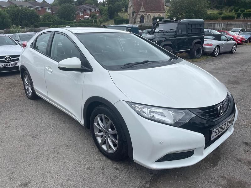 White Used 2012 Honda Civic EX Hatchback | £2,999 (A bit pricey) - Image 1/4
