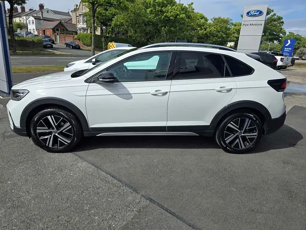 Used VW Taigo Style 110 HP (80 kW) 2024 White SUV