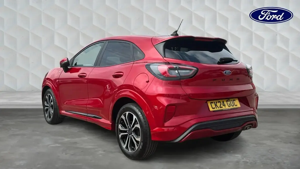 Usado Ford Puma ST-Line 123 HP (90 kW) 2024 Vermelho SUV