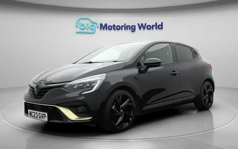 Used Renault Clio Engineered 145 HP (106 kW) 2023 Black Hatchback
