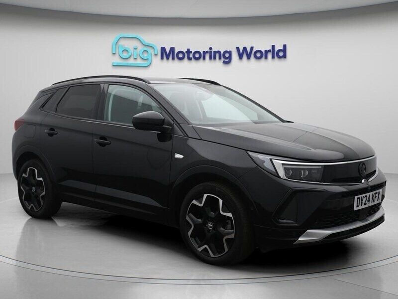 Black Used 2024 Vauxhall Grandland X Ultimate SUV | £21,600 (Good price) - Image 1/4