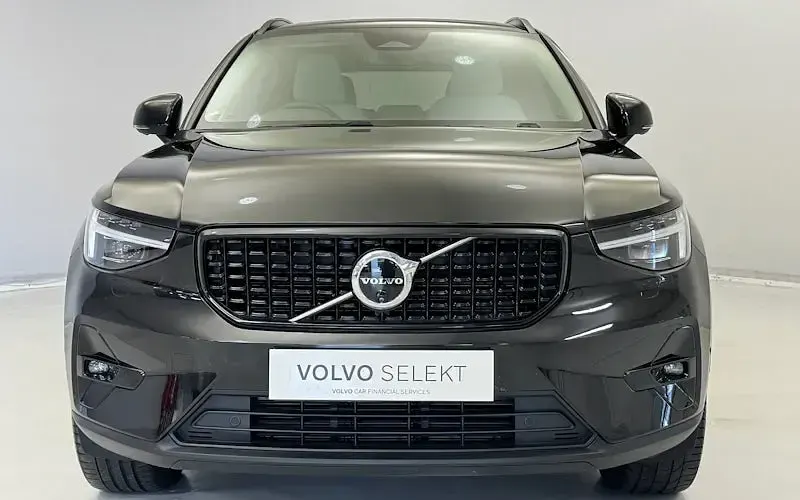 Used Volvo XC40 Ultimate 163 HP (119 kW) 2023 Black SUV