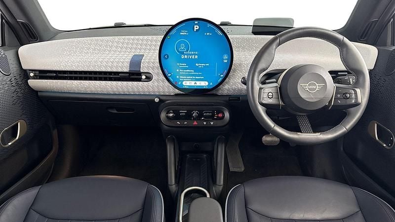 Used Mini Cooper Hatch 133 kW (181 HP) 2024 Blue Hatchback