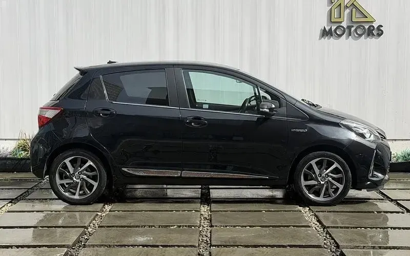 Used Toyota Yaris 101 HP (74 kW) 2020 Hatchback