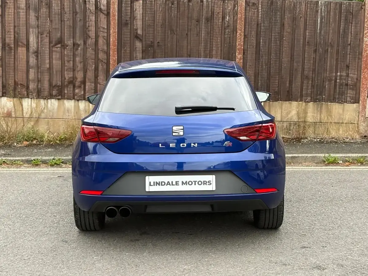 Used Seat Leon FR 150 HP (110 kW) 2017 Blue Hatchback