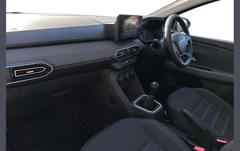 Used Dacia Sandero Expression 90 HP (66 kW) 2024 Grey SUV