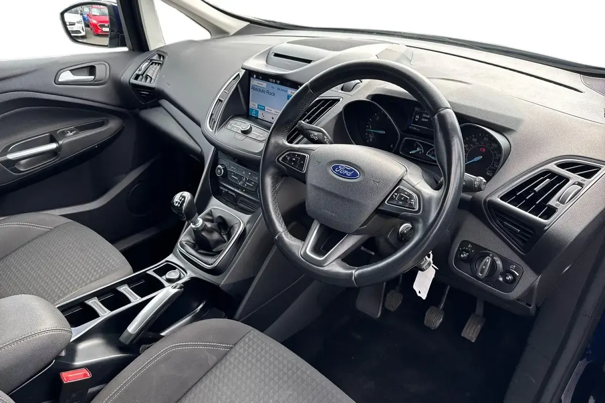 Used Ford C-MAX Zetec 120 HP (88 kW) 2016 Blue MPV