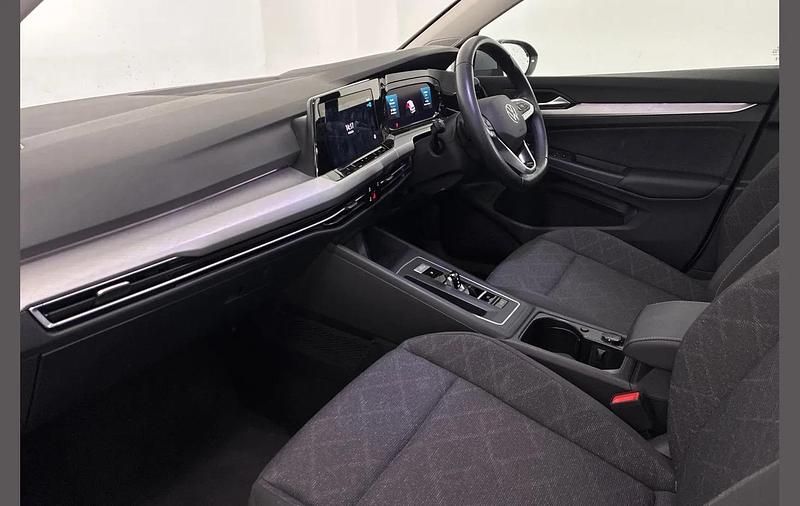 Used VW Golf VIII Life 109 HP (80 kW) 2024 Grey Estate