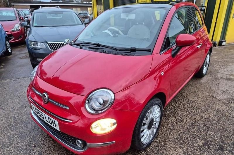 Red Used 2015 Fiat 500 Lounge Hatchback | £5,595 (Fair price) - Image 1/1