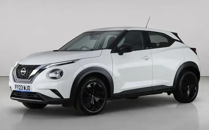 Used Nissan Juke Acenta 114 HP (83 kW) 2023 White SUV