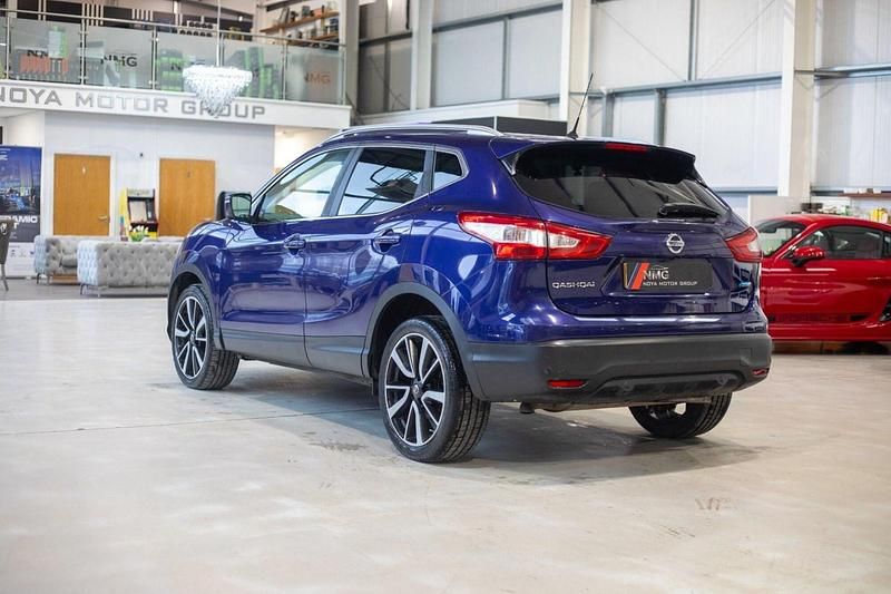 Used Nissan Qashqai Tekna 110 HP (80 kW) 2015 Blue SUV