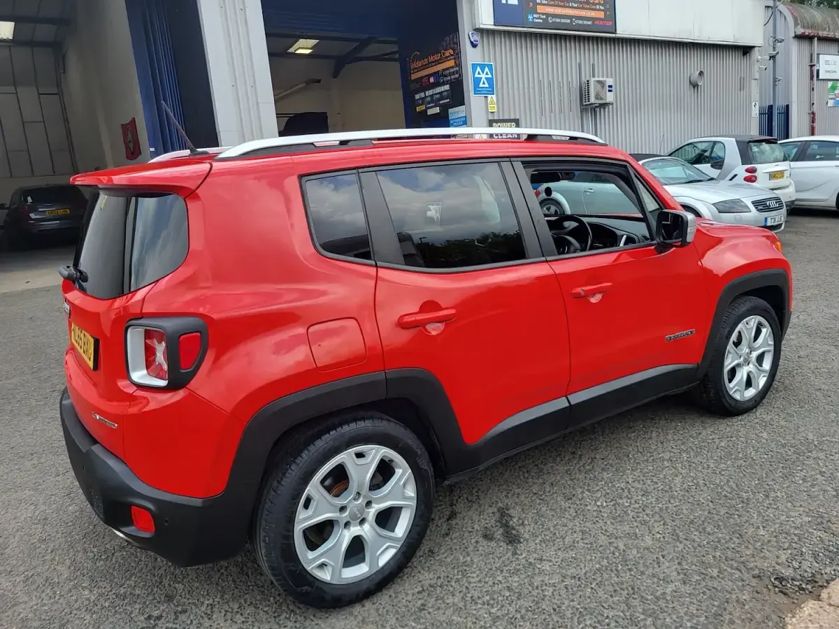 Used Jeep Renegade Limited 140 HP (102 kW) 2015 Red SUV