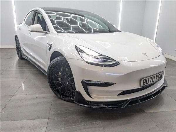 White Used 2020 Tesla Model 3 Standard Range Plus Sedan | £16,490 (A bit pricey) - Image 1/1