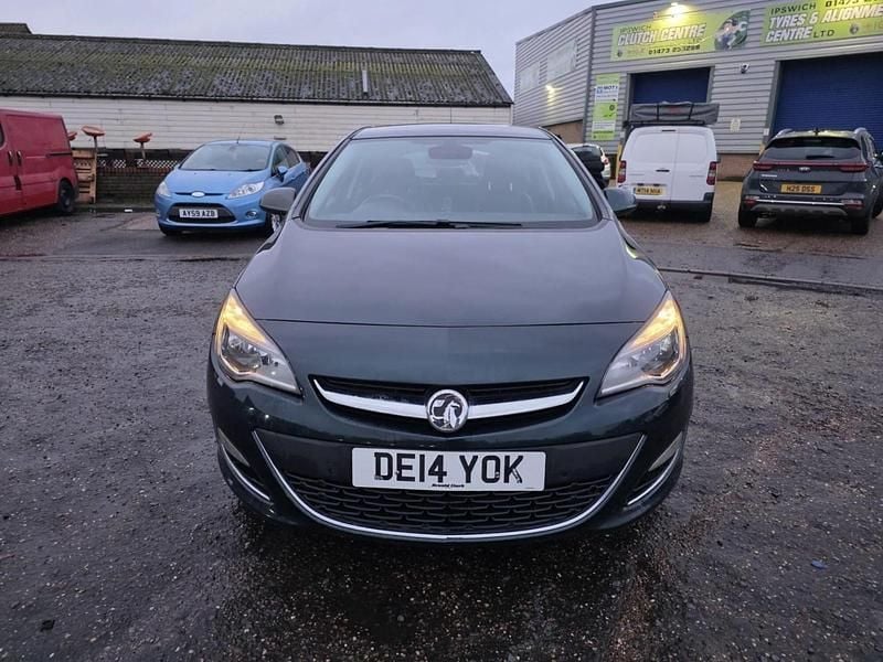 Used Vauxhall Astra Elite 165 HP (121 kW) 2014 Green Hatchback