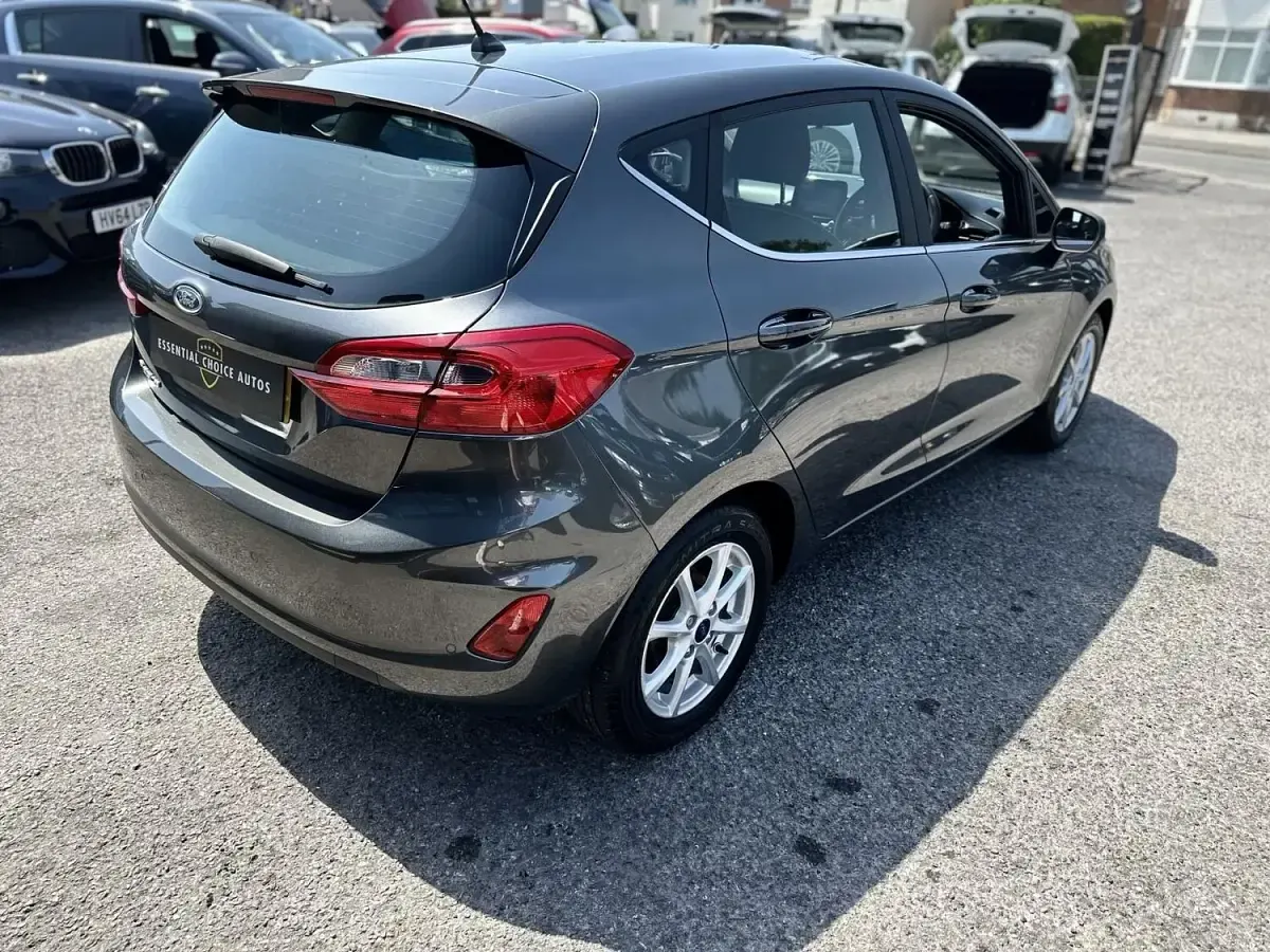 Used Ford Fiesta Zetec 2017 Grey Hatchback