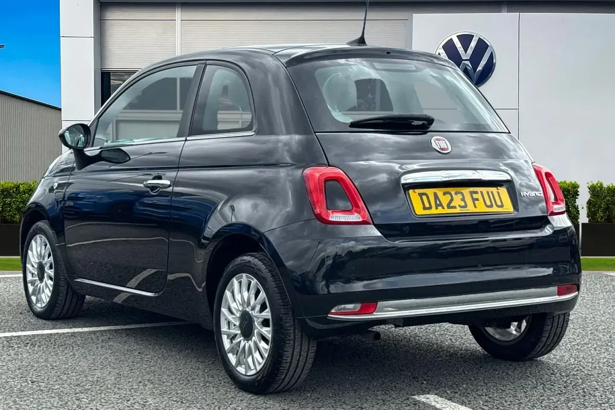 Used Fiat 500 Dolcevita 70 HP (51 kW) 2023 Black Hatchback