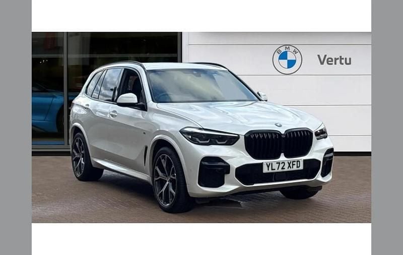 White Used 2022 BMW X5 M Sport SUV | £43,096 (Super price) - Image 1/4