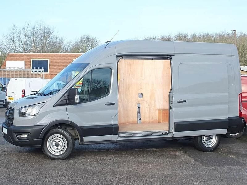 Używany Ford Transit 130 KM (95 kW) 2024 Szary