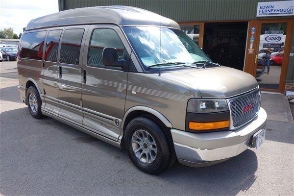 Bronze Used 2009 GMC Savana MPV | £19,995 - Image 1/1